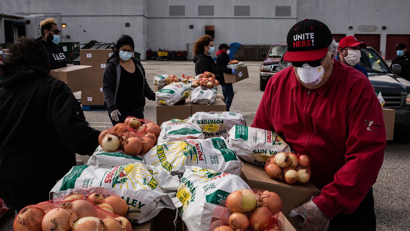 Un Américain sur huit dépend des bons alimentaires pour se nourrir. Mais le programme risque d’être suspendu à partir du 1er novembre en raison du shutdown fédéral. Malgré l’existence d’environ 5 milliards $ de fonds d’urgence, l’administration Trump refuse d’y puiser.