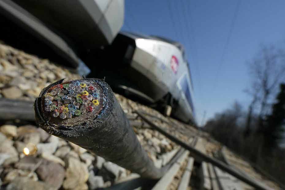 Le vol d’un seul kilomètre de câble de caténaire peut immobiliser jusqu’à 40 trains et perturber des milliers de voyageurs.