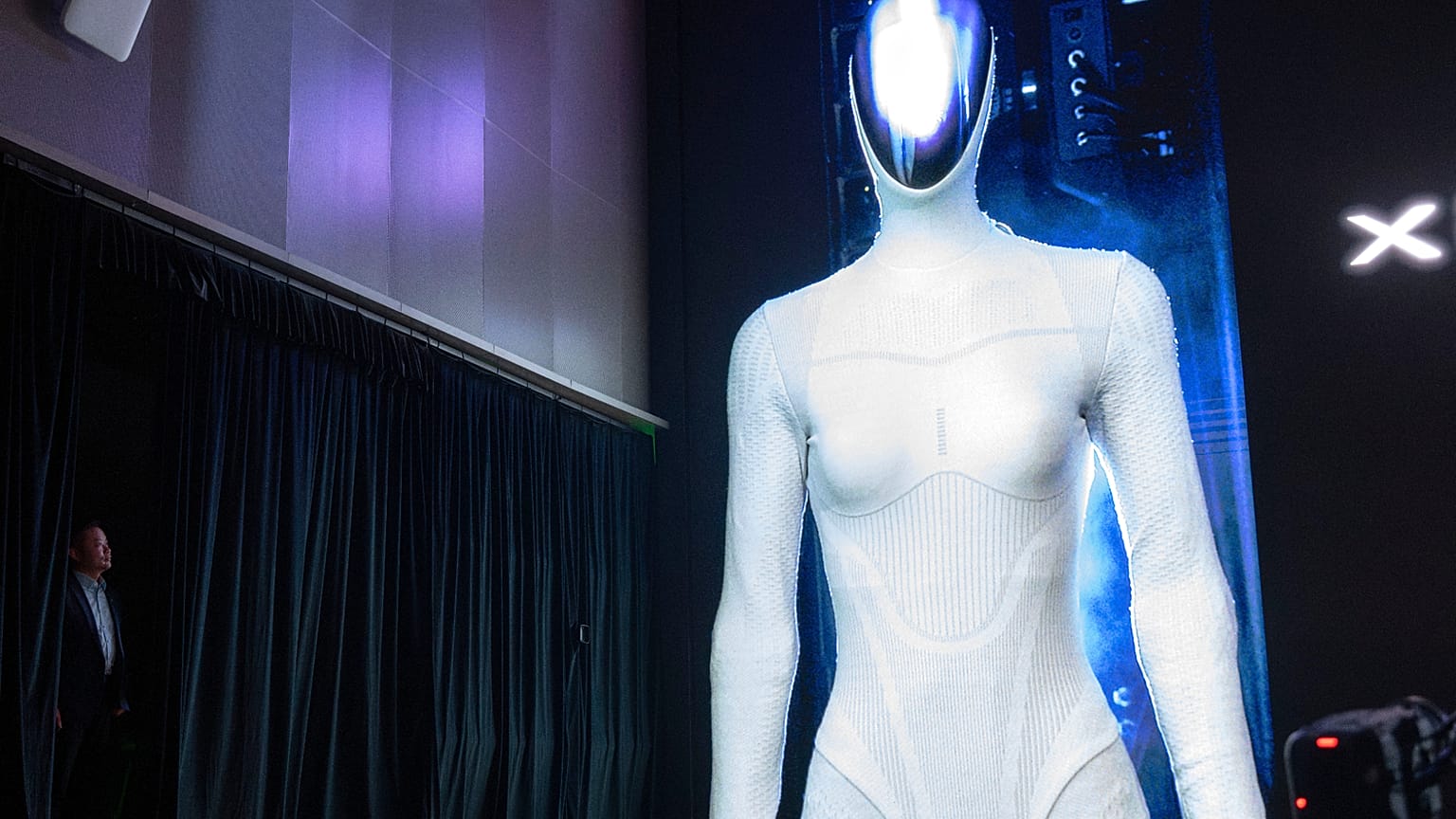 Chinese maker unveiled a humanoid robot designed to look and feel human