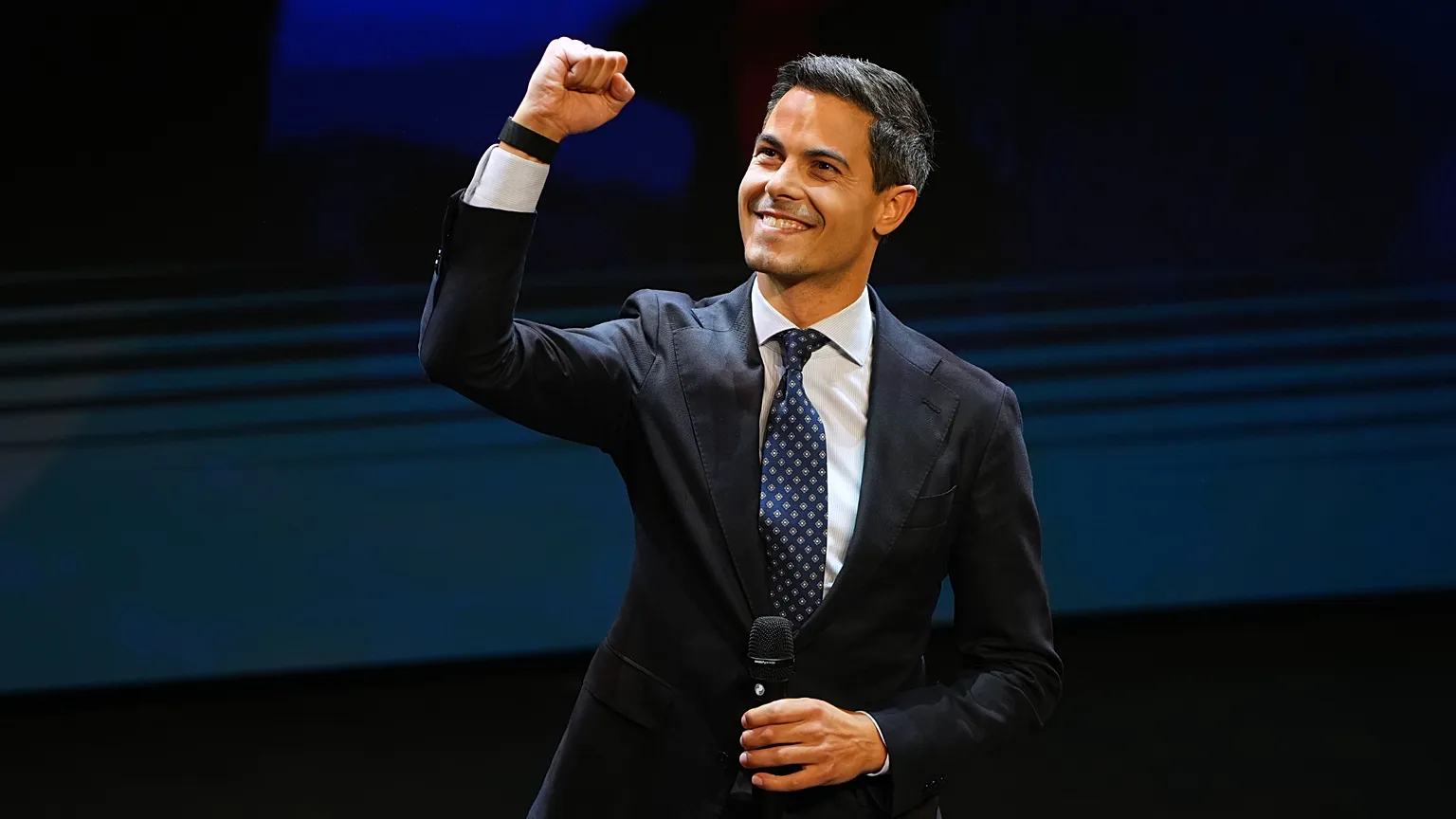 Ancien athlète, Rob Jetten est en passe de devenir le plus jeune Premier ministr…